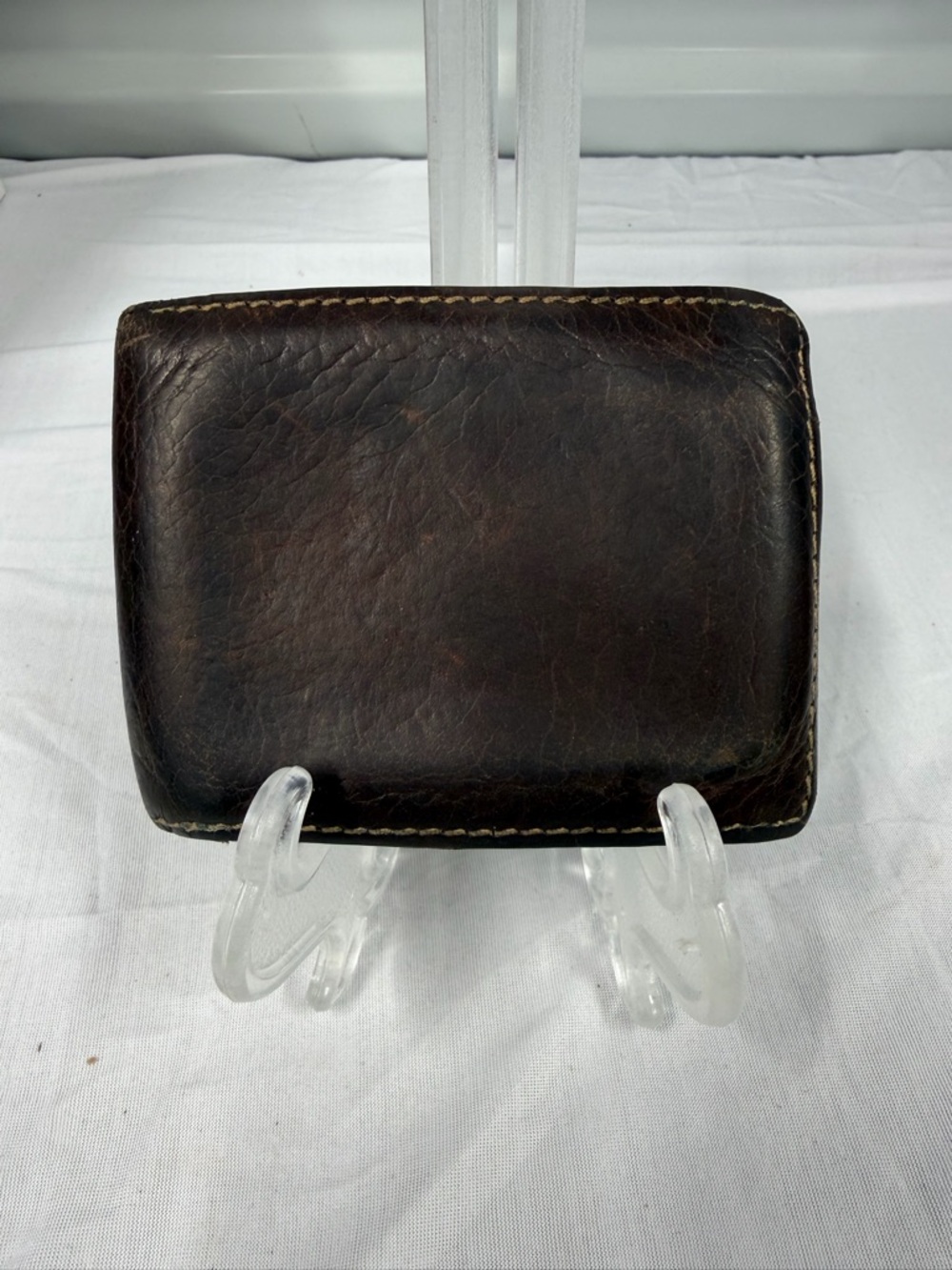 Classic Men's Fossil Bifold  Leather Wallet in Dark Brown Vintage